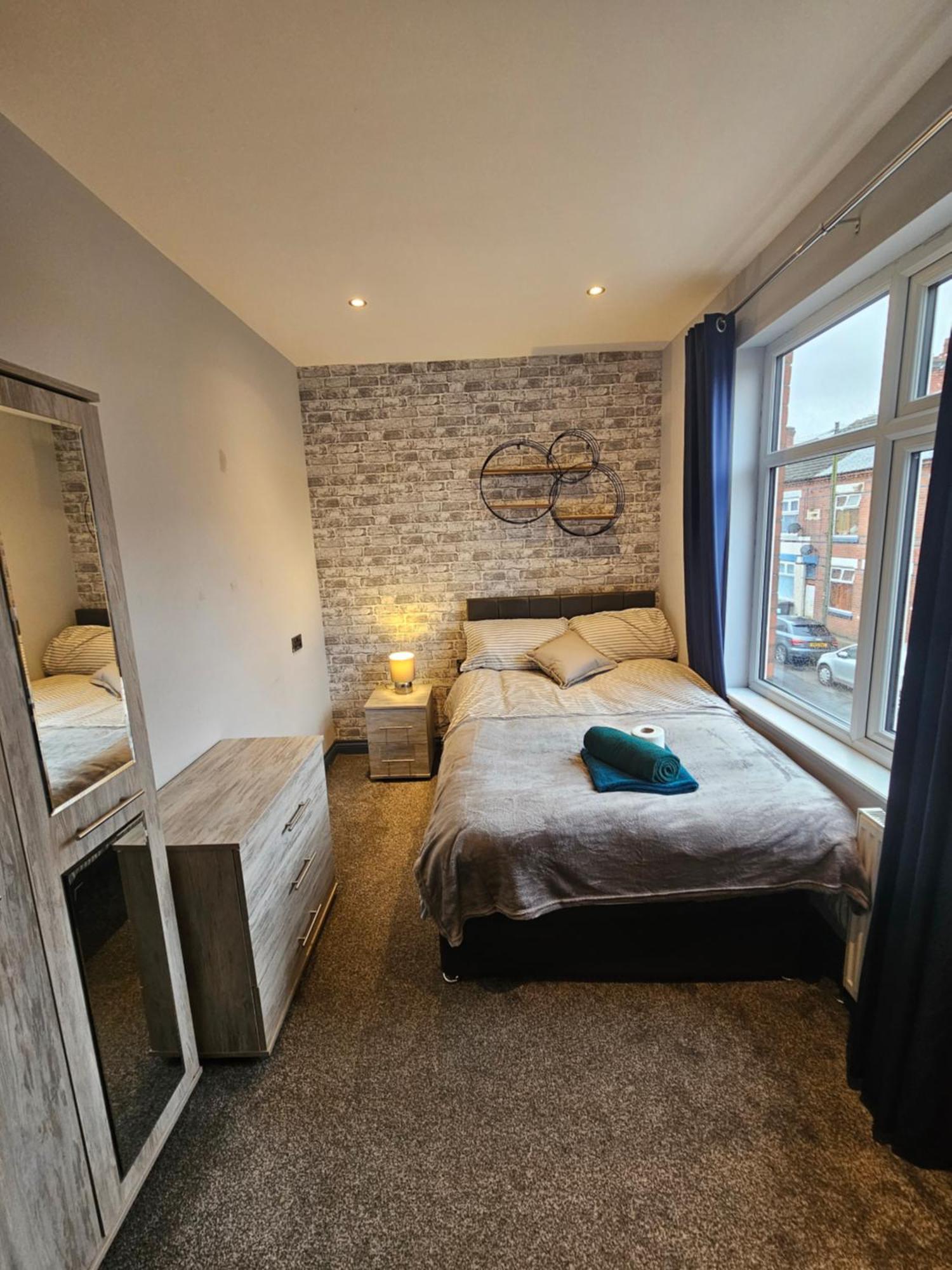 Tudor Road House Leicester Eksteriør billede